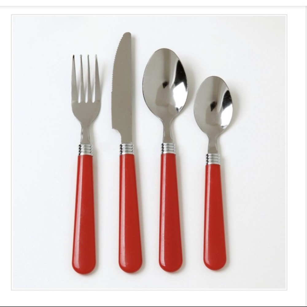 NWT Festive red flatware set with caddy - Picture 2 of 3